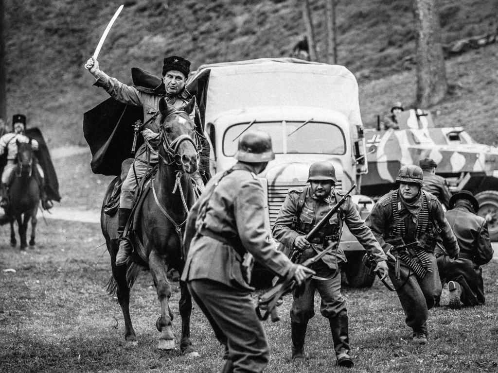 Příběh netradičních osvoboditelů: I Slavkov si připomene osud tisíců mrtvých koní bojujících za konec války.