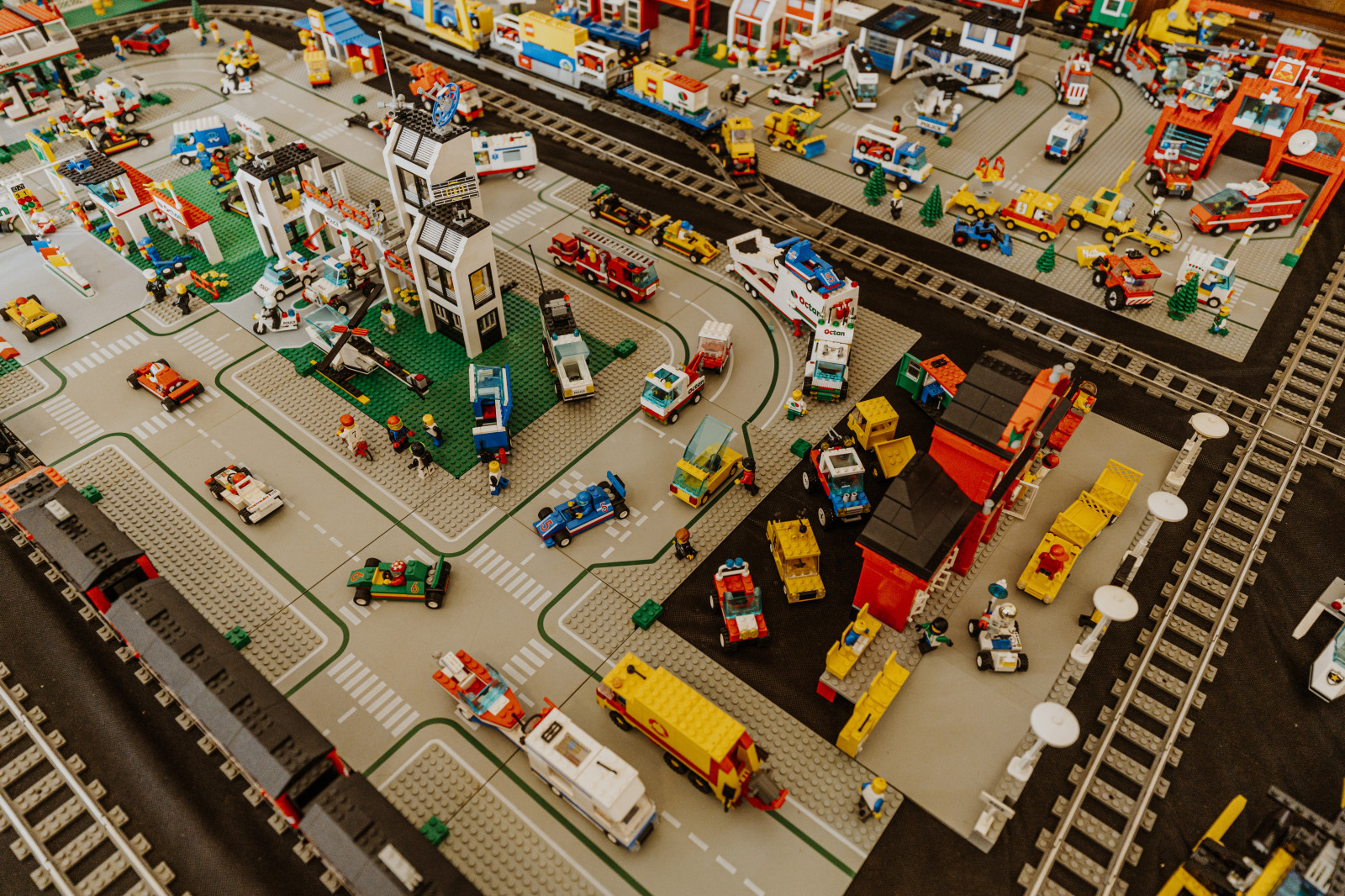 Výstava Svět kostiček II - "MOVIE" a KVÍZOVKA! 