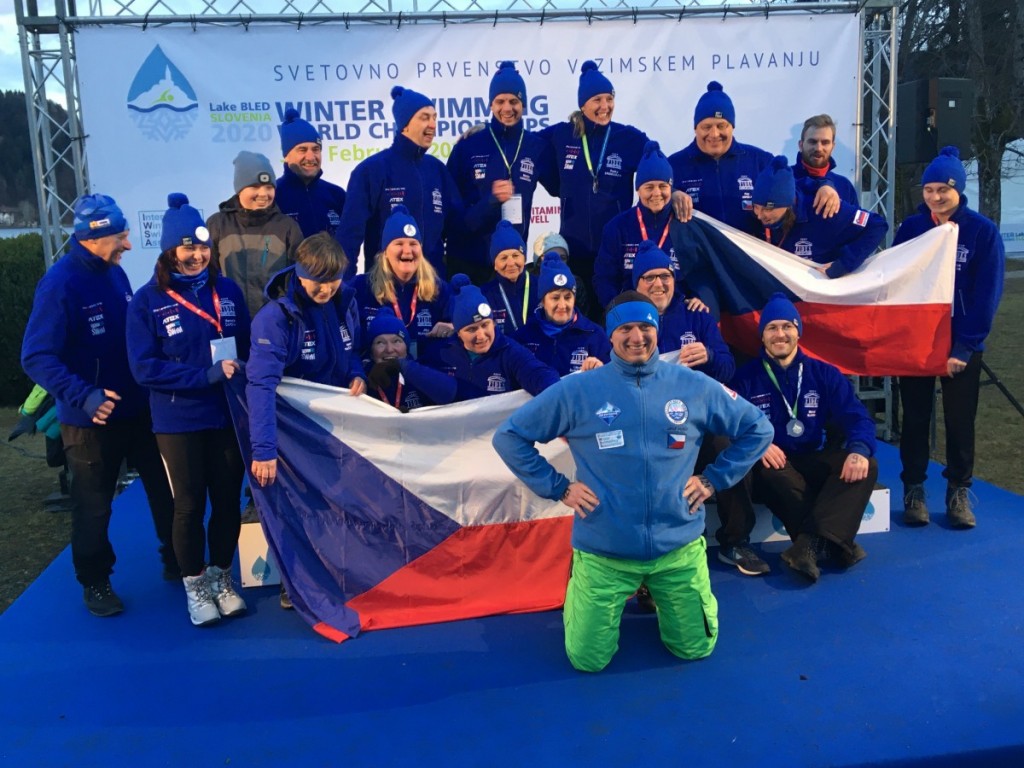 Čtyři medaile z mistrovství světa v zimním plavání patří Slavkovákům!