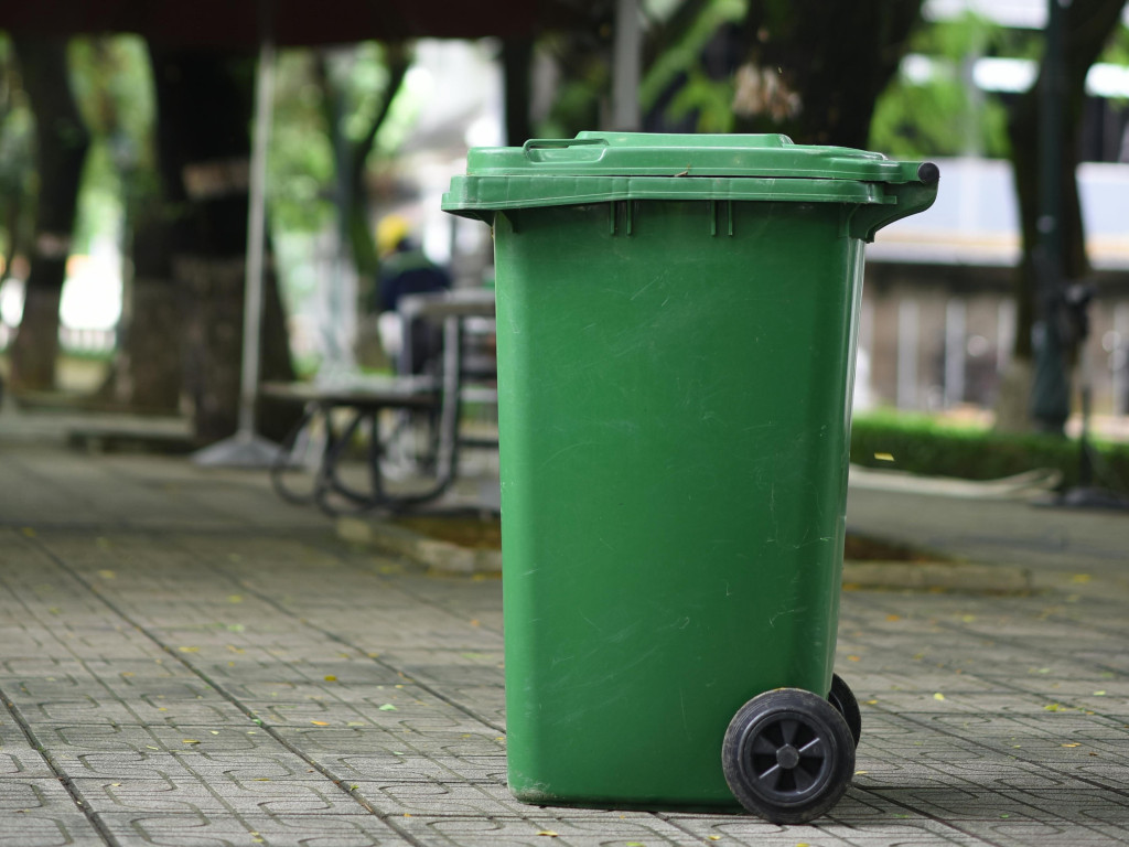 Slavkov rozdá občanům popelnice na plast a papír