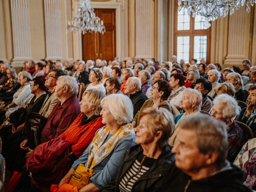 Svátek seniorů ve Slavkově u Brna přinesl hudbu i dobrou náladu