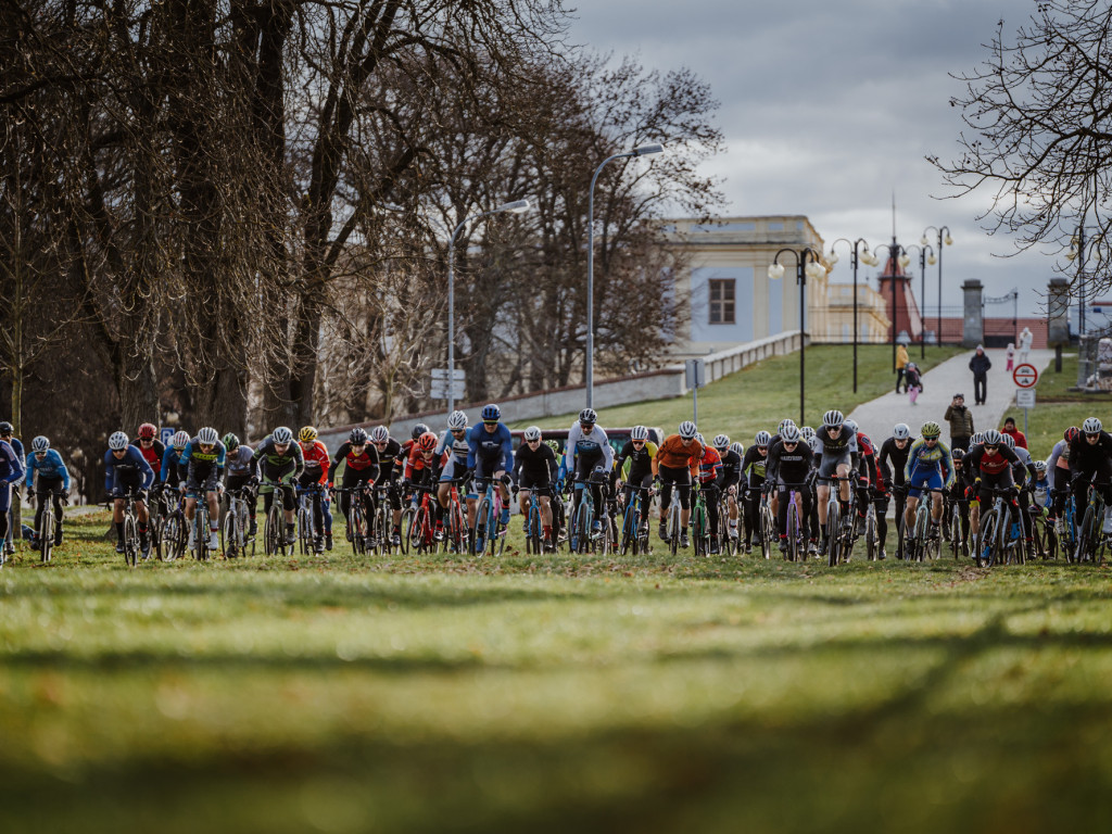 Mrazivé počasí neodradilo závodníky