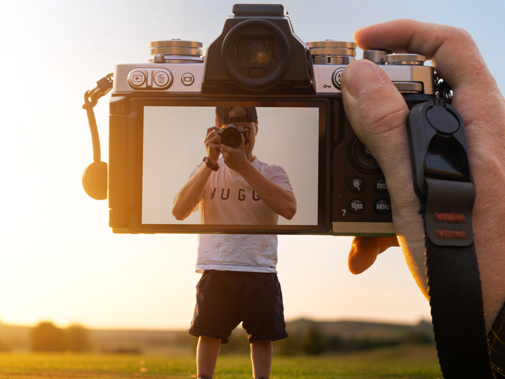  Na focení mě láká to, že můžu zůstat v pozadí a zachycovat momenty tak, jak přicházejí