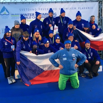 Čtyři medaile z mistrovství světa v zimním plavání patří Slavkovákům!
