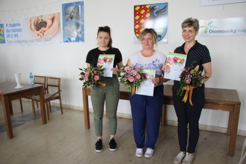 Floristky z Vyškovska se v krajském kole květinových vazeb neztratily