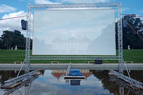Letní filmový festival opět v parku Zámku Slavkov – Austerlitz.