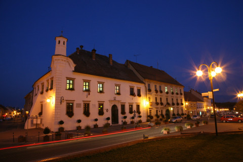 Slavkov u Brna zavádí nová pravidla pro restaurační předzahrádky a představuje manuál Atraktivní Slavkov